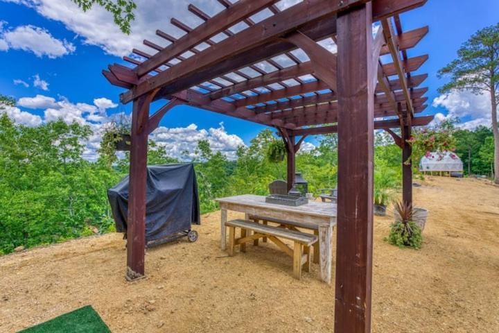 The Aries-A Stargazing, Luxury Glamping Tent Rogersville Exterior photo