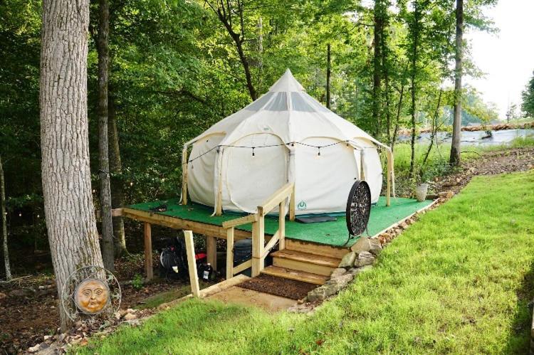 The Aries-A Stargazing, Luxury Glamping Tent Rogersville Exterior photo